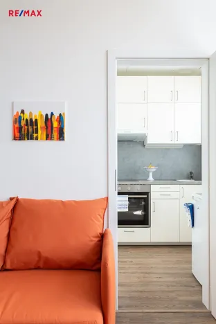 Prodej bytu 1+1, Praha - Troja, Krynická, 29 m2