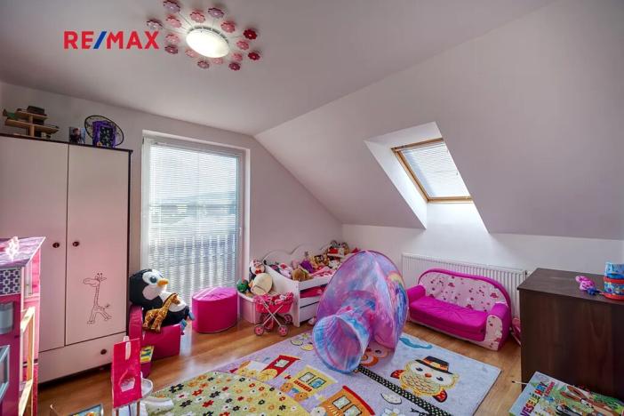 Pronájem rodinného domu, Cerhovice, Mayerova, 194 m2