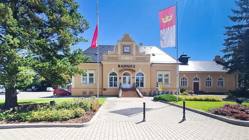 Prodej bytu 2+kk, Králův Dvůr, náměstí Míru, 55 m2