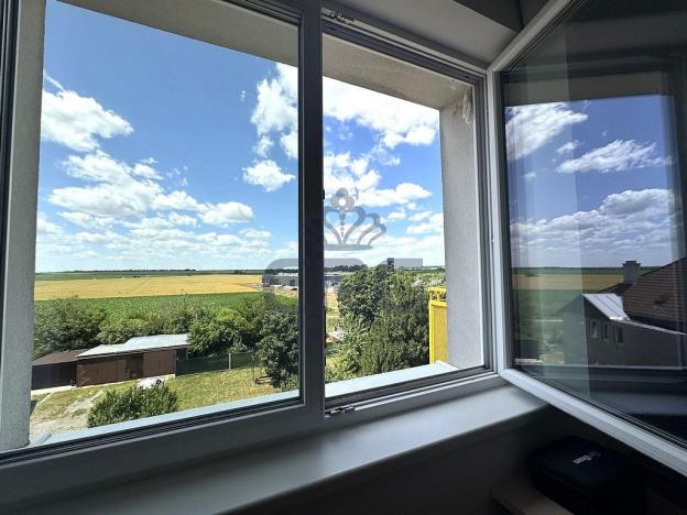 Prodej bytu 3+kk, Pohořelice, Znojemská, 96 m2