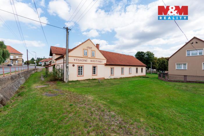 Prodej rodinného domu, Mlečice, 500 m2