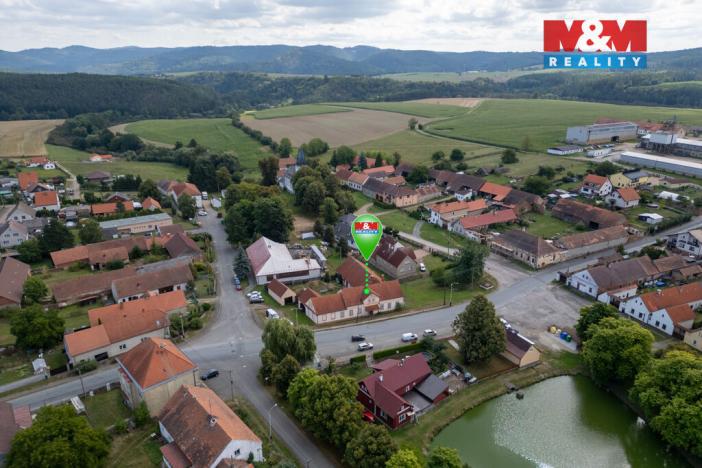 Prodej rodinného domu, Mlečice, 500 m2