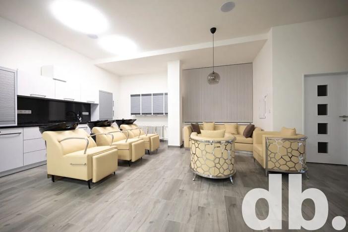 Pronájem komerční nemovitosti, Karlovy Vary, U Koupaliště, 70 m2