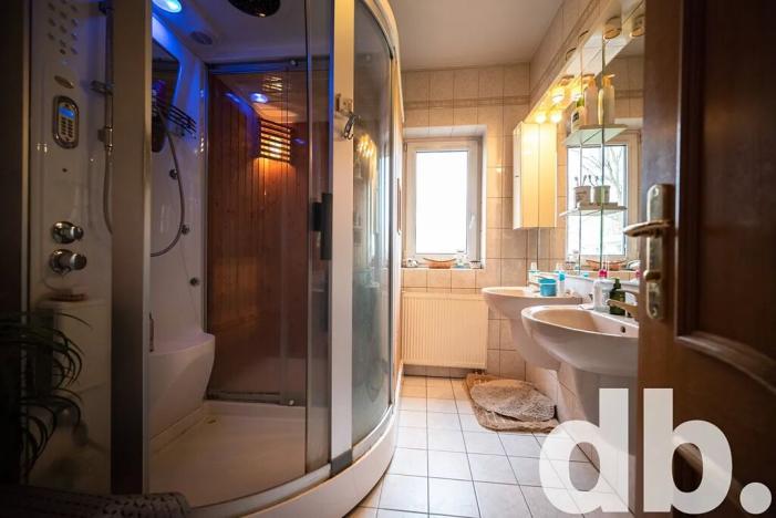 Prodej rodinného domu, Karlovy Vary, Vančurova, 260 m2