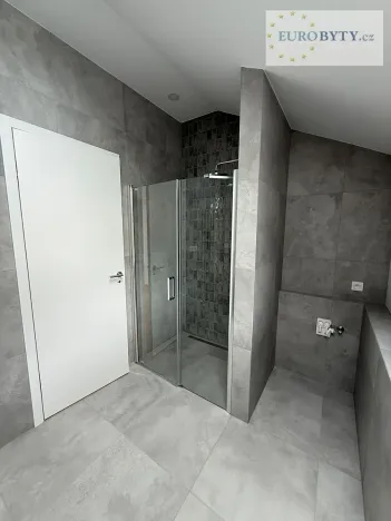 Pronájem bytu 2+kk, Praha - Vršovice, Bartoškova, 74 m2