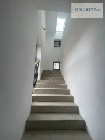 Pronájem bytu 2+kk, Praha - Vršovice, Bartoškova, 74 m2