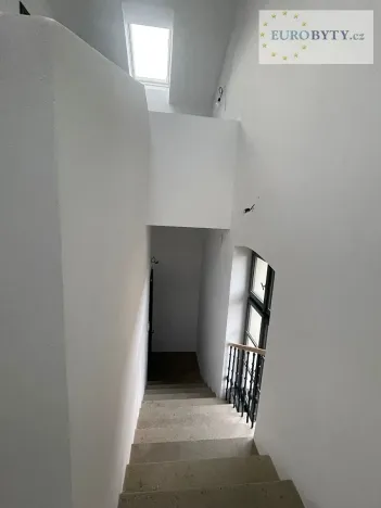 Pronájem bytu 2+kk, Praha - Vršovice, Bartoškova, 74 m2