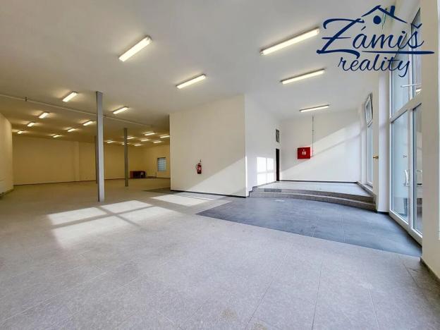 Pronájem obchodního prostoru, Kladno, Tyršova, 260 m2