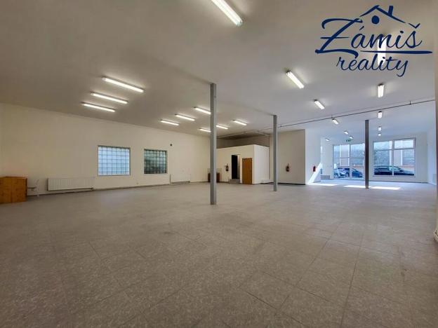 Pronájem obchodního prostoru, Kladno, Tyršova, 260 m2