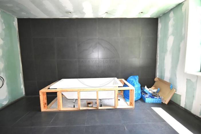 Prodej rodinného domu, Mikulovice, 380 m2