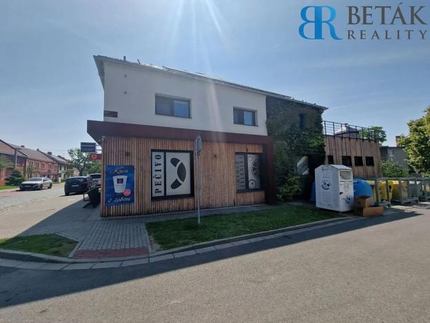 Prodej činžovního domu, Radslavice, Na Návsi, 670 m2