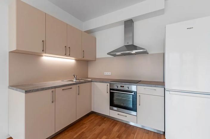 Pronájem bytu 2+kk, Praha - Karlín, U Mlýnského kanálu, 50 m2