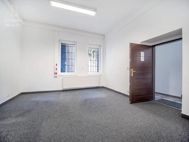 Prodej kanceláře, Mladá Boleslav, Ptácká, 305 m2