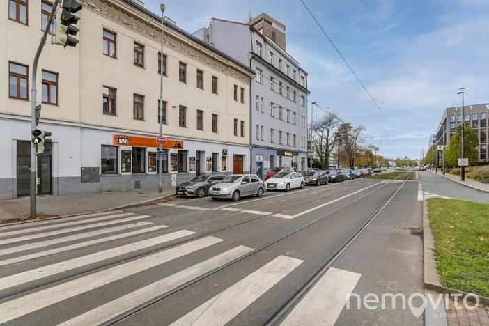 Prodej bytu 2+1, Praha - Karlín, Sokolovská, 72 m2