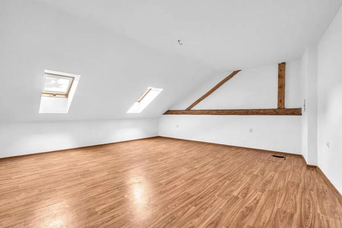 Prodej rodinného domu, Štíty, nám. Míru, 170 m2