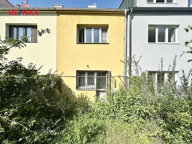 Prodej rodinného domu, Praha - Záběhlice, Pivoňková, 100 m2