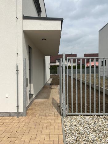 Prodej rodinného domu, Vestec, Vrbová, 172 m2