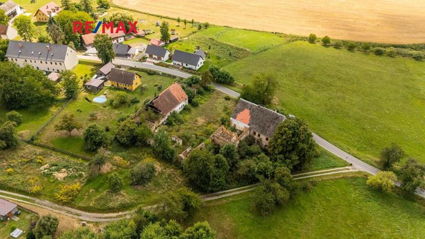 Prodej vily, Blatce, 1947 m2