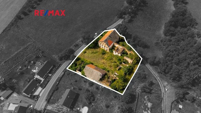 Prodej vily, Blatce, 1947 m2