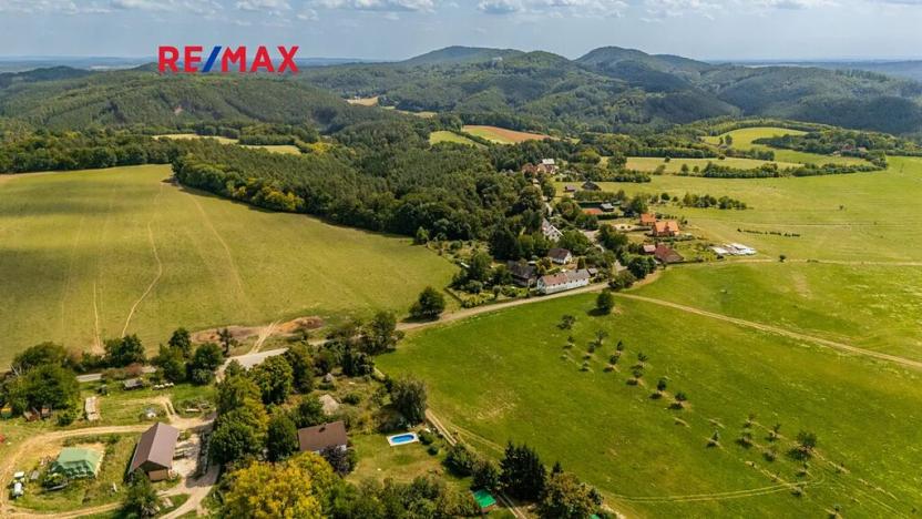 Prodej vily, Blatce, 1947 m2