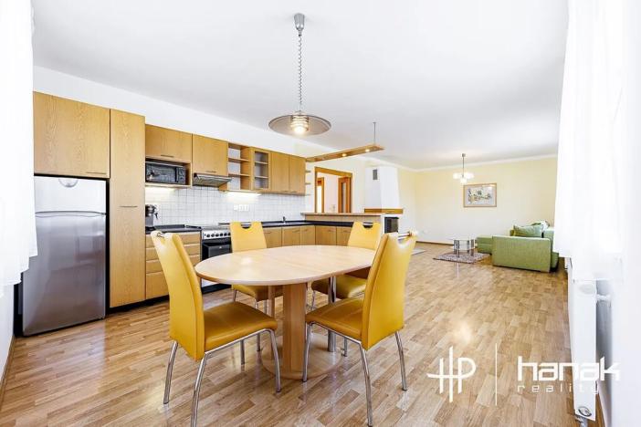 Pronájem rodinného domu, Doloplazy, 264 m2