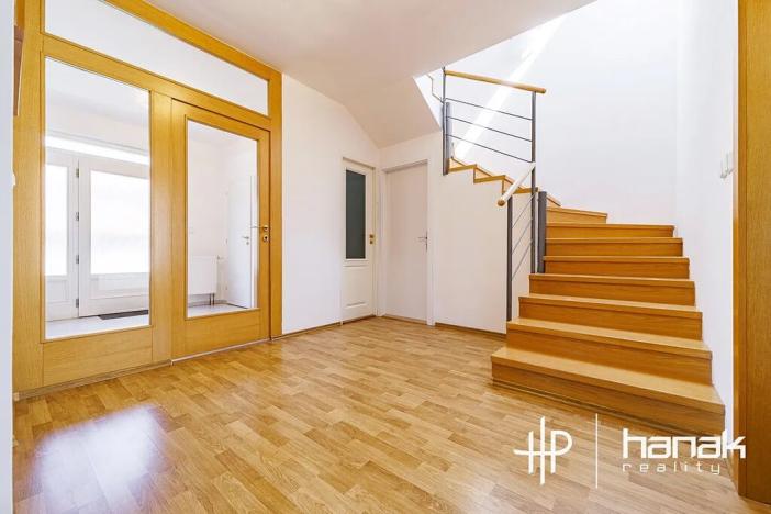 Pronájem rodinného domu, Doloplazy, 264 m2