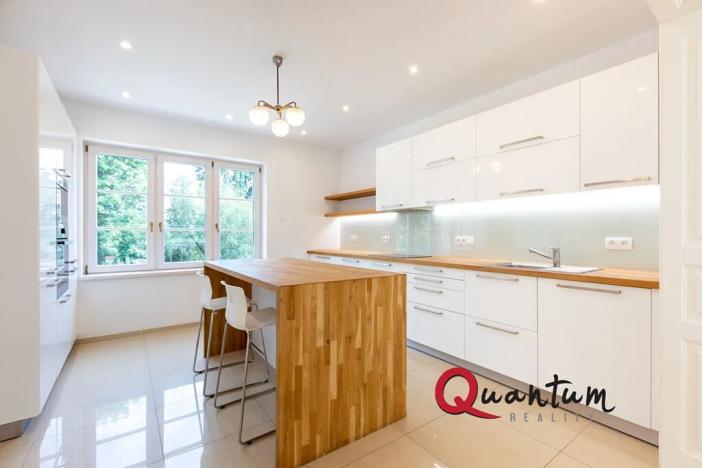 Pronájem rodinného domu, Praha - Střešovice, Pod Ořechovkou, 320 m2