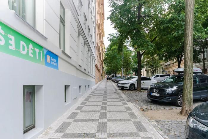 Prodej obchodního prostoru, Praha - Žižkov, Žižkovo náměstí, 113 m2