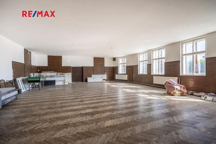 Prodej obchodního prostoru, Čelákovice, Na Hrázi, 650 m2