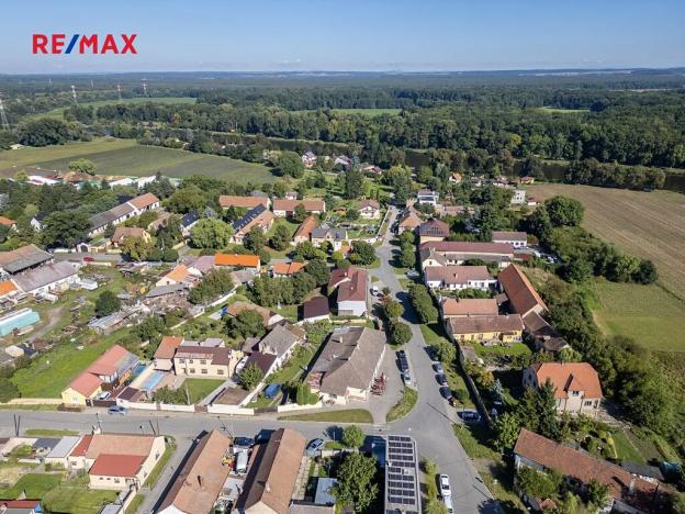 Prodej obchodního prostoru, Čelákovice, Na Hrázi, 650 m2