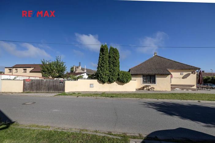 Prodej obchodního prostoru, Čelákovice, Na Hrázi, 650 m2