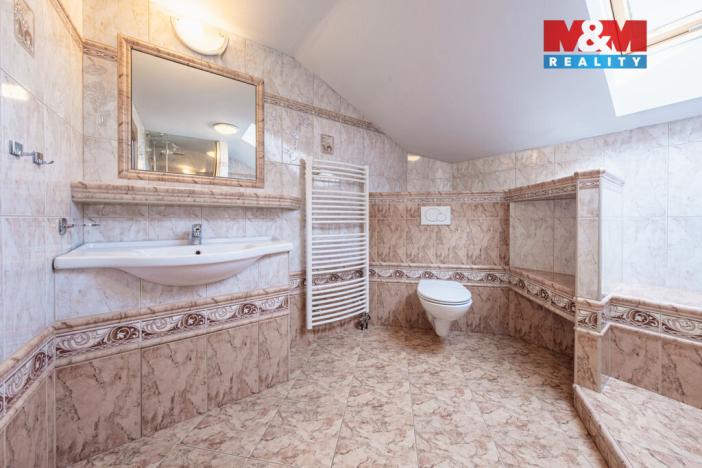 Prodej rodinného domu, Mochov, Ruská, 370 m2