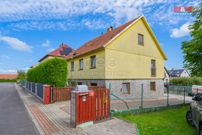 Prodej rodinného domu, Albrechtice nad Vltavou, 215 m2