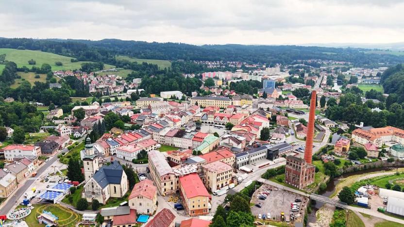 Prodej komerční nemovitosti, Hostinné, Poštovní, 438 m2