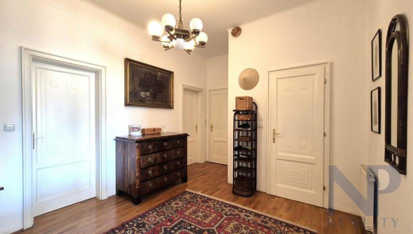 Prodej bytu 4+kk, Praha - Hradčany, Na valech, 123 m2