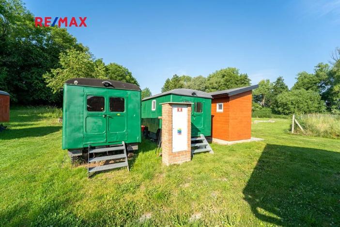 Prodej komerční nemovitosti, Chrášťany, 10917 m2