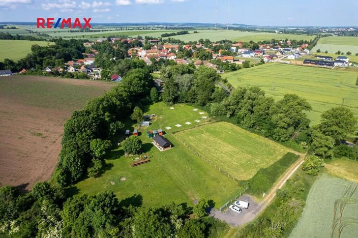 Prodej komerční nemovitosti, Chrášťany, 10917 m2