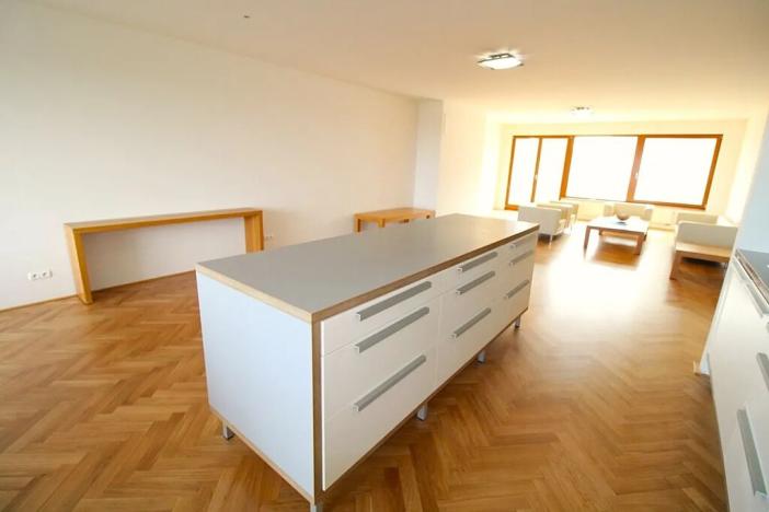 Prodej bytu 4+kk, Praha - Vokovice, Tibetská, 179 m2