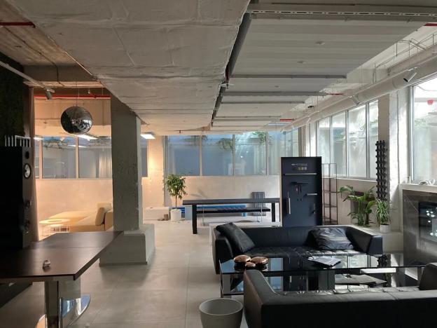 Pronájem obchodního prostoru, Praha - Holešovice, Bubenská, 242 m2