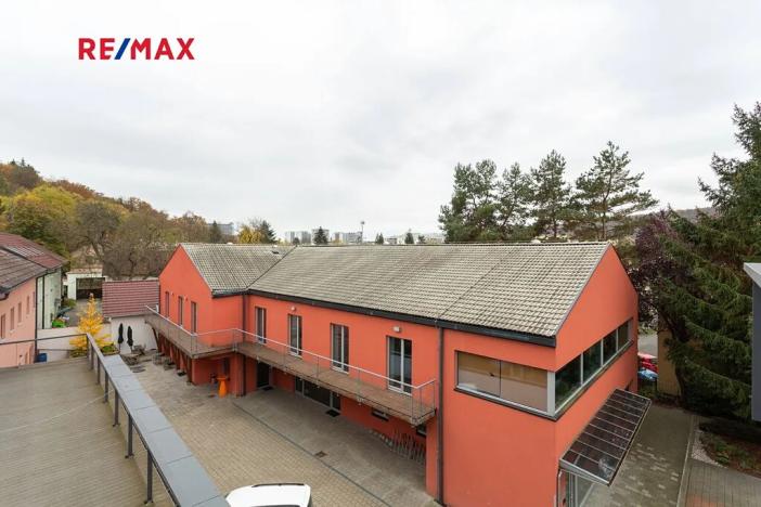 Pronájem kanceláře, Praha - Hodkovičky, Pod kopcem, 700 m2