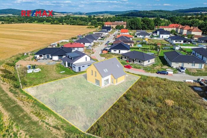 Prodej rodinného domu, Lužany, 153 m2