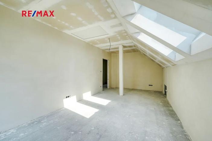 Prodej rodinného domu, Lužany, 153 m2