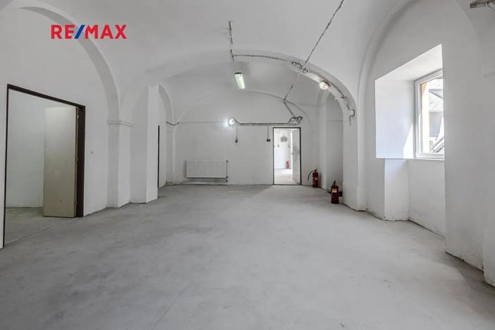 Prodej obchodního prostoru, Zbiroh, Líšenská, 700 m2