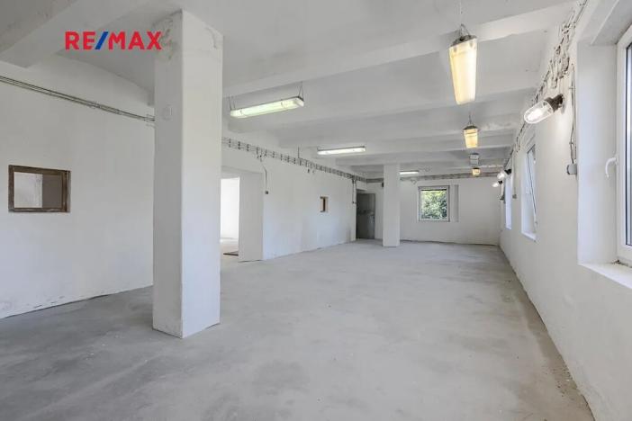 Prodej obchodního prostoru, Zbiroh, Líšenská, 700 m2