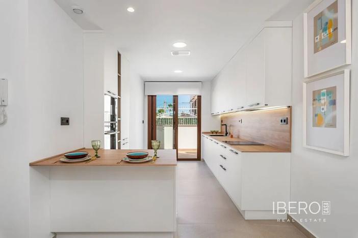 Prodej bytu 3+kk, Torrevieja, Španělsko, 62 m2