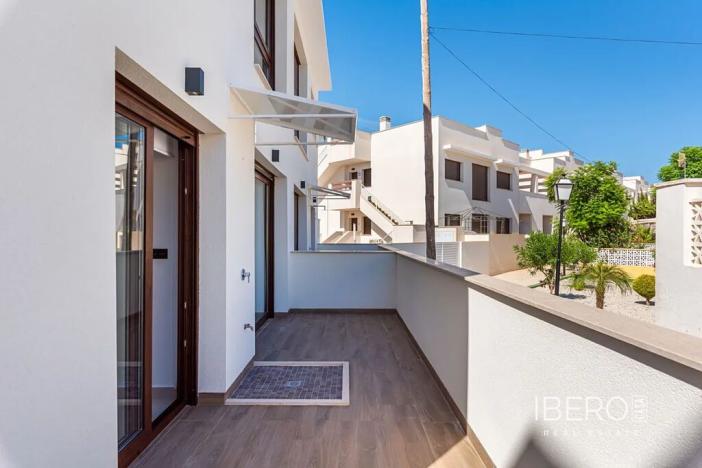 Prodej bytu 3+kk, Torrevieja, Španělsko, 62 m2