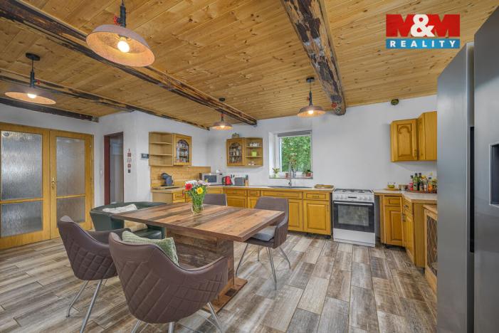 Prodej rodinného domu, Kladruby nad Labem - Kolesa, 200 m2