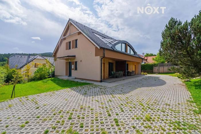 Prodej apartmánu, Horní Stropnice, 208 m2