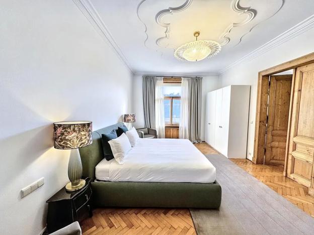 Pronájem bytu 5+1, Praha - Vinohrady, náměstí Míru, 172 m2