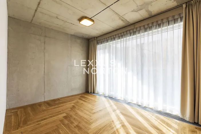 Pronájem atypického bytu, Praha - Bubeneč, Ronalda Reagana, 198 m2